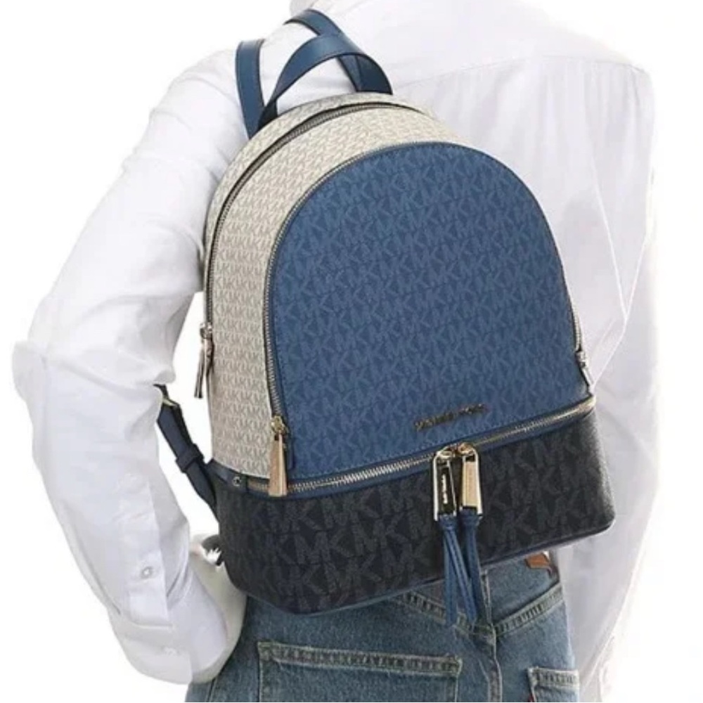 Michael Kors Rhea Zip Medium Backpack, Dark Chambray Multi - Picture 2 of 9